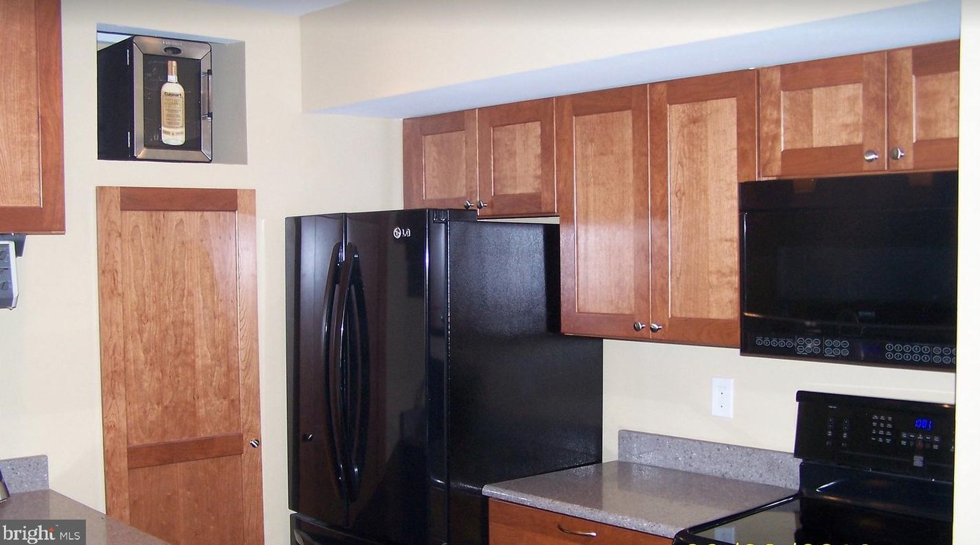 1029 N Stuart St #400, Arlington, VA 22201