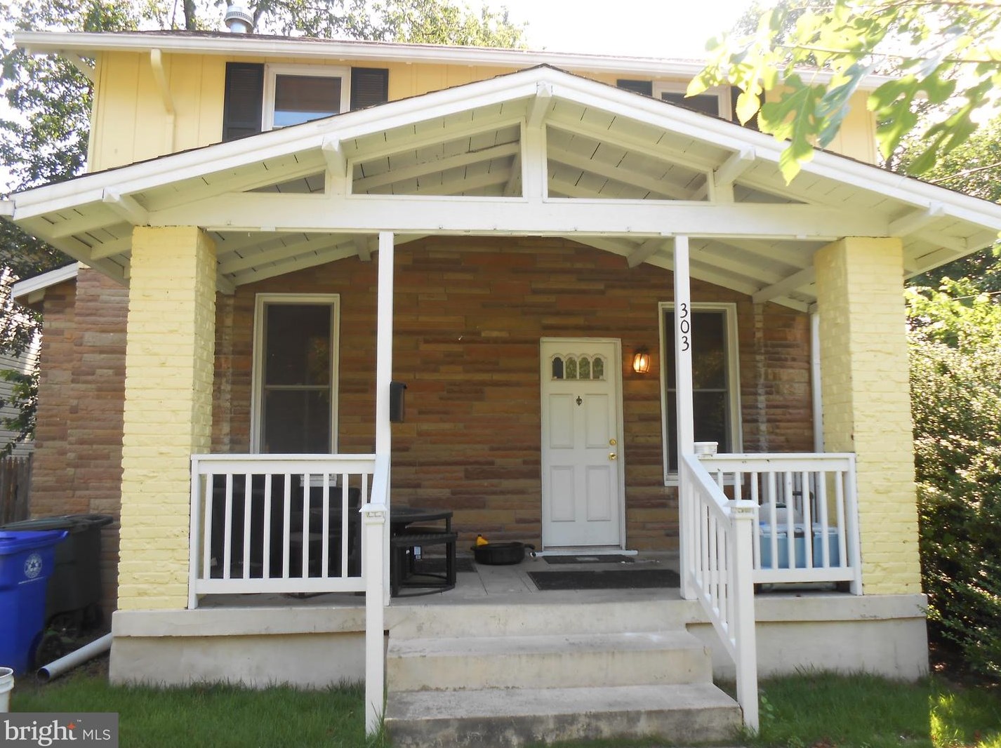 303 S Highland St, Arlington, VA 22204