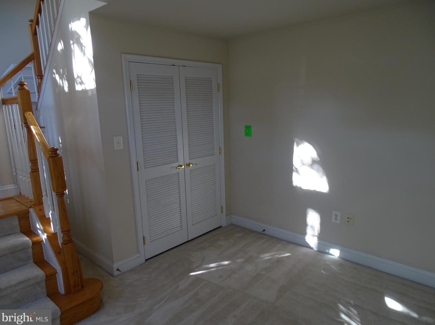 961 Randolph St, Arlington VA  22204-1564 exterior