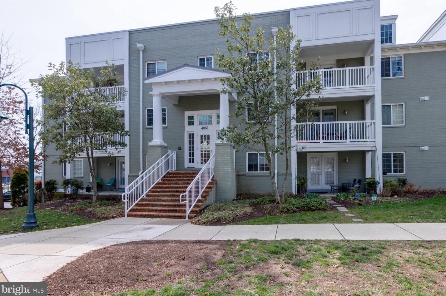 4061 S Four Mile Run Dr #202, Arlington, VA 22204