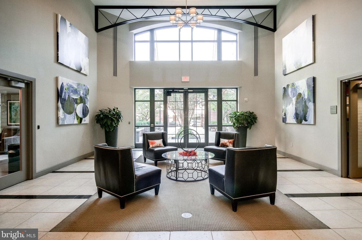 1021 N Garfield St #117, Arlington, VA 22201