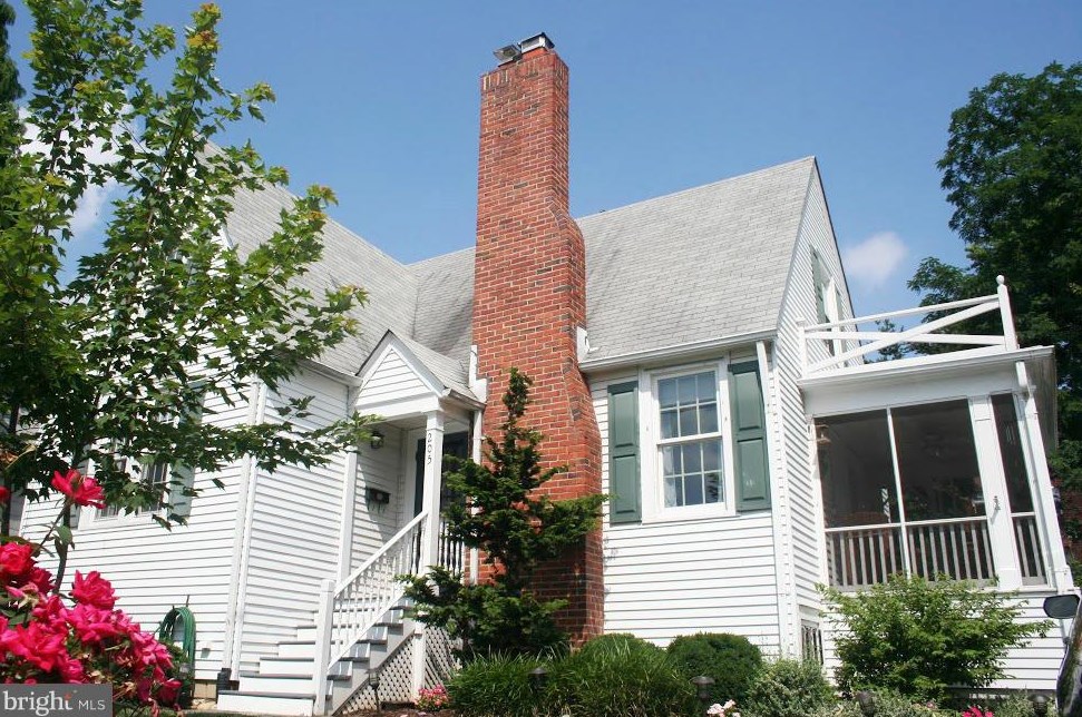 205 N Barton St, Arlington, VA 22204