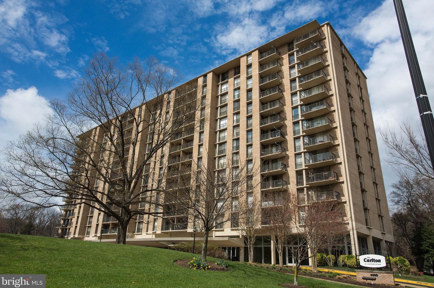 4600 S Four Mile Run Dr #833, Arlington, VA 22204