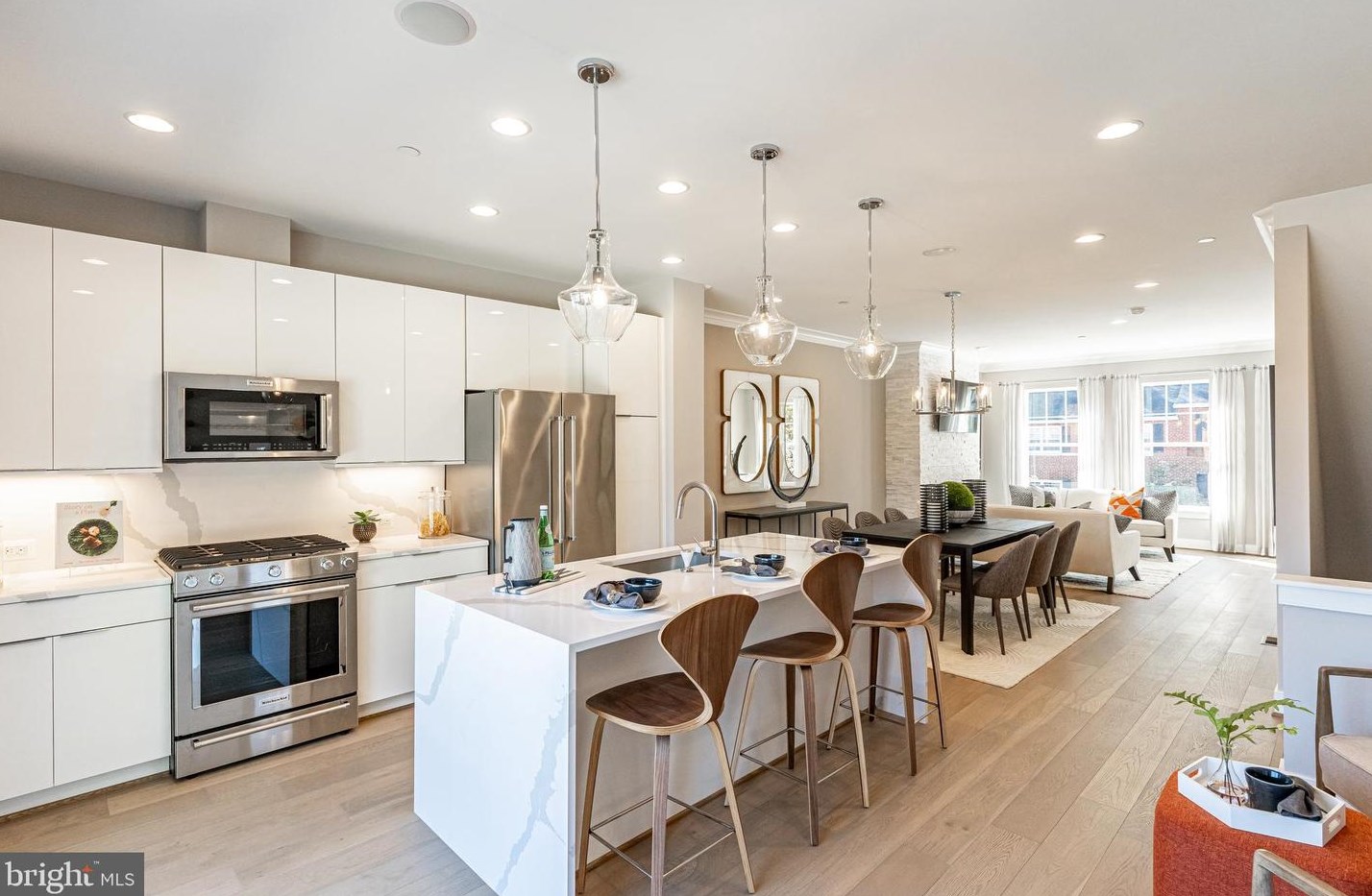 23 Trenton St, Arlington, VA 22203-2966