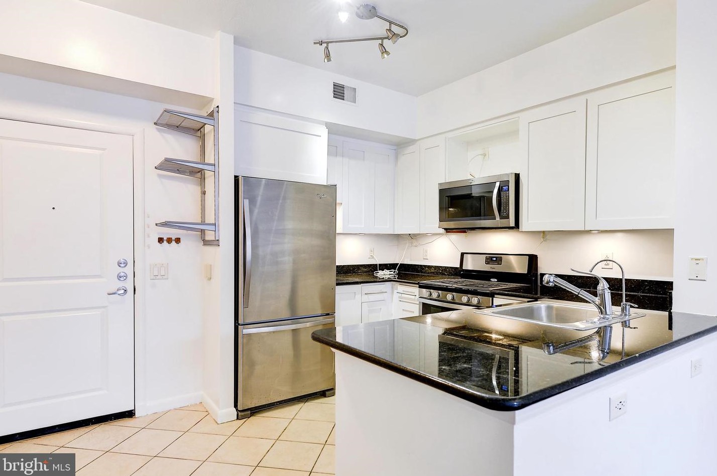 1021 N Garfield St #b40, Arlington, VA