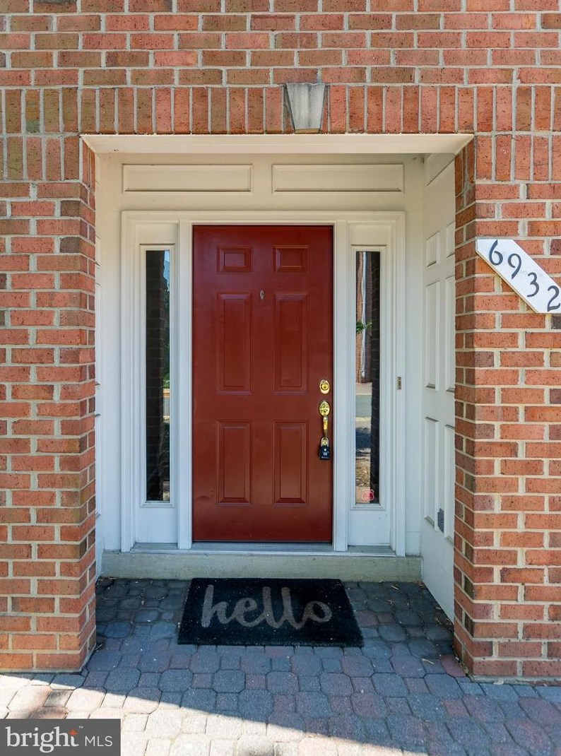 6932 Little Falls Rd #6932, Arlington, VA 22213