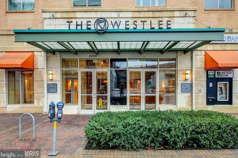 2200 N Westmoreland St #424, Arlington, VA 22213