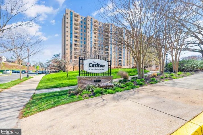 4600 S Four Mile Run Dr #329, Arlington, VA 22204
