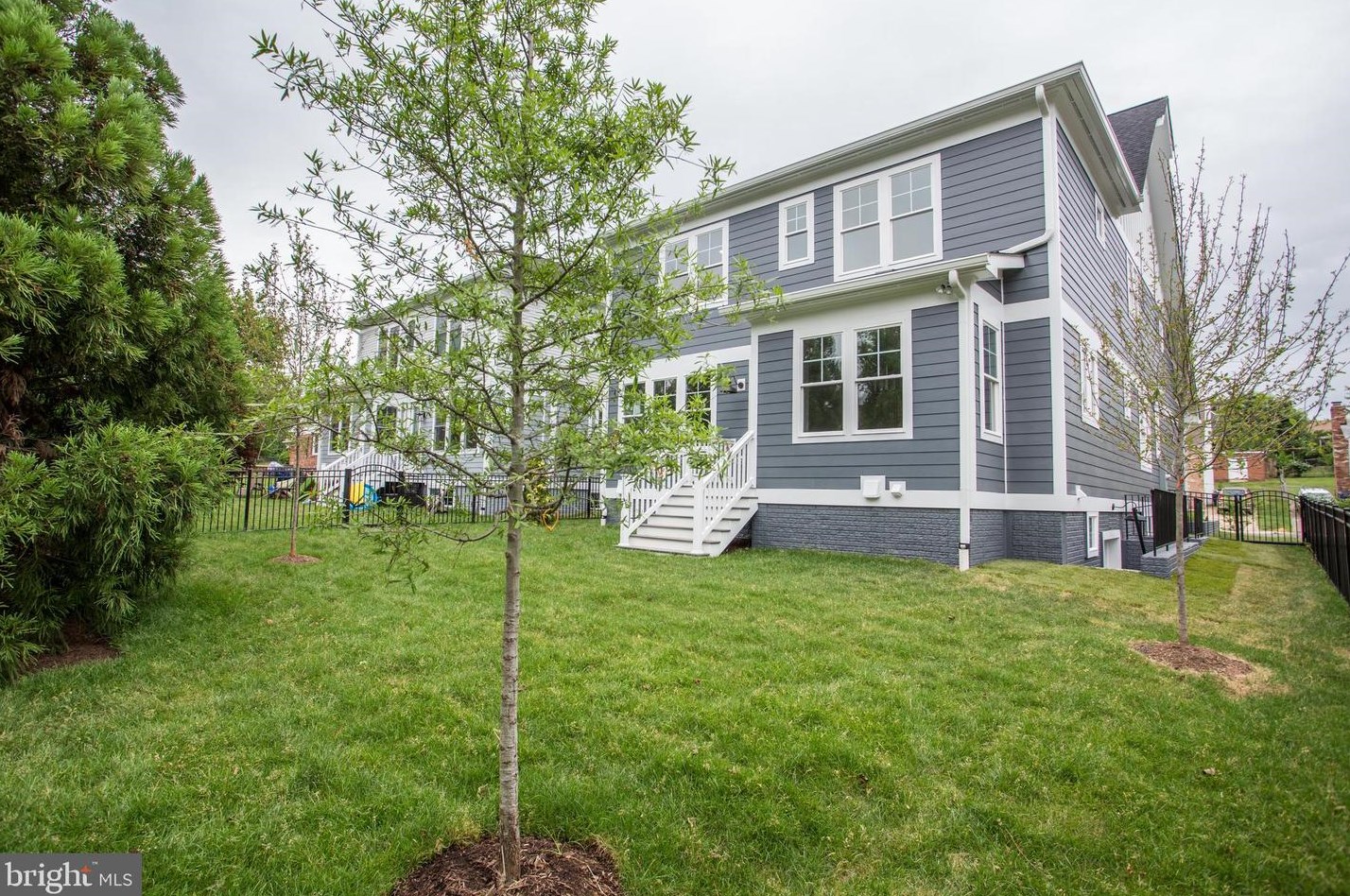 1816 Dinwiddie N, Arlington, VA 22207