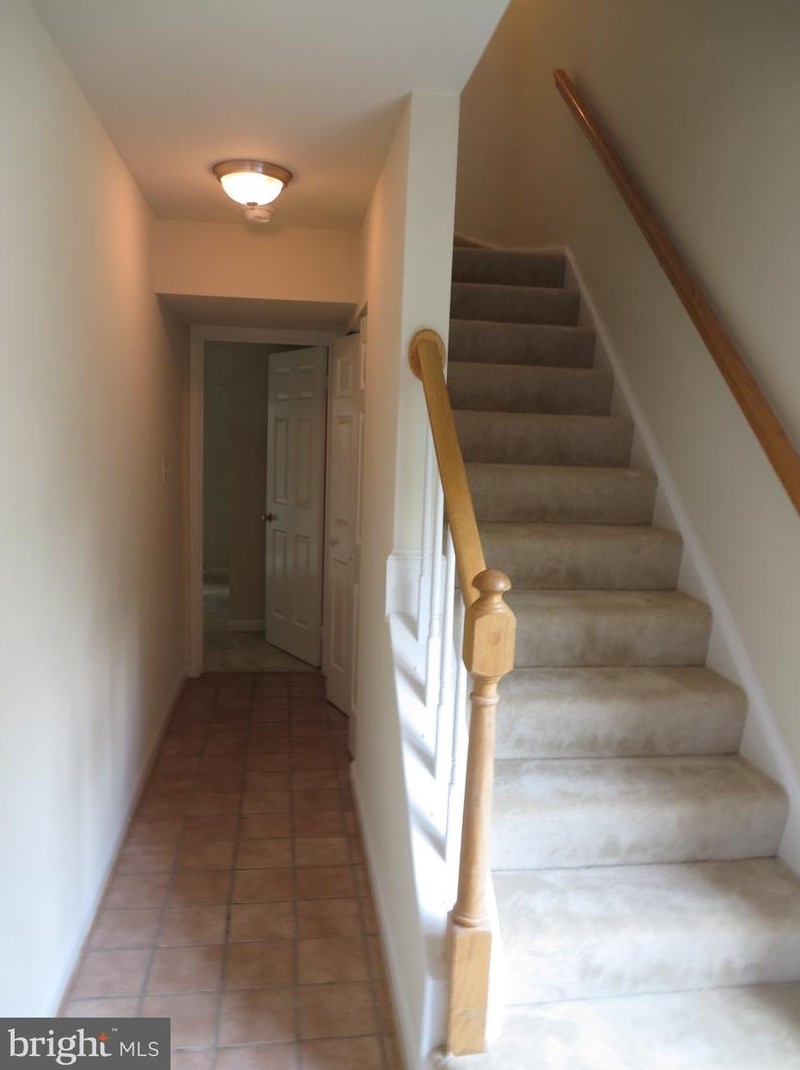 1130 Stafford St, Arlington VA  22201-4699 exterior