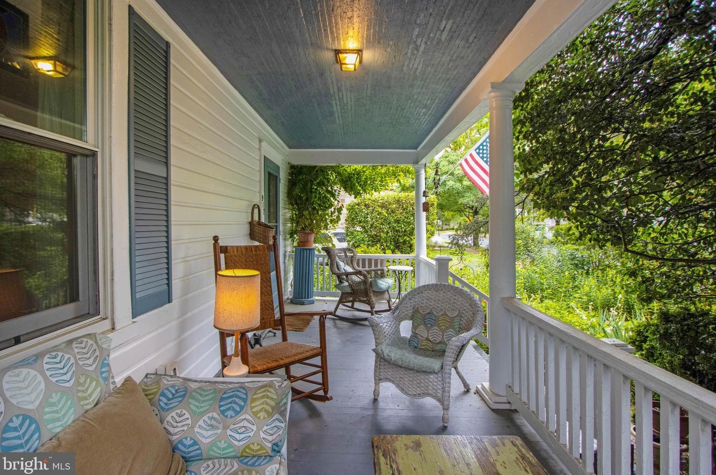917 N Irving St, Arlington, VA 22201