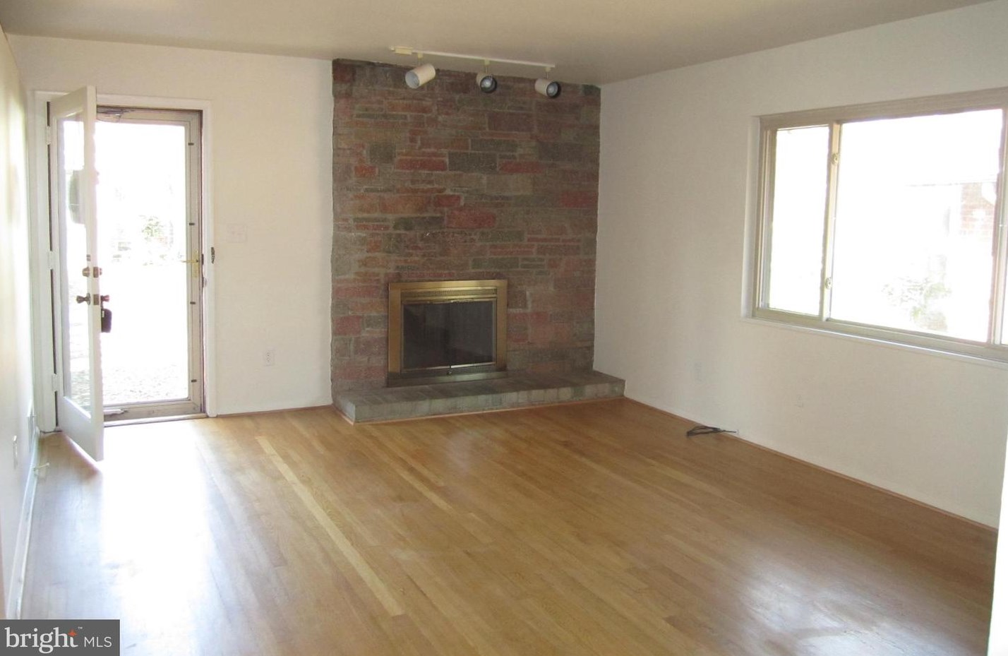 5712 2nd St S, Arlington, VA 22204