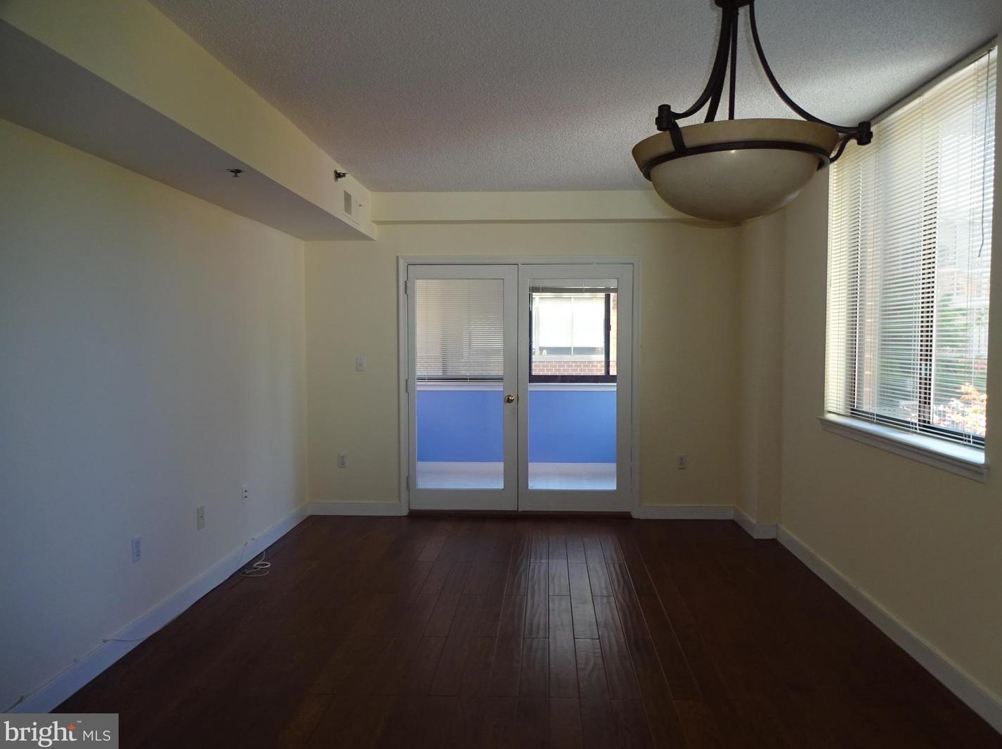 1050 N Taylor St # 1-209, Arlington, VA