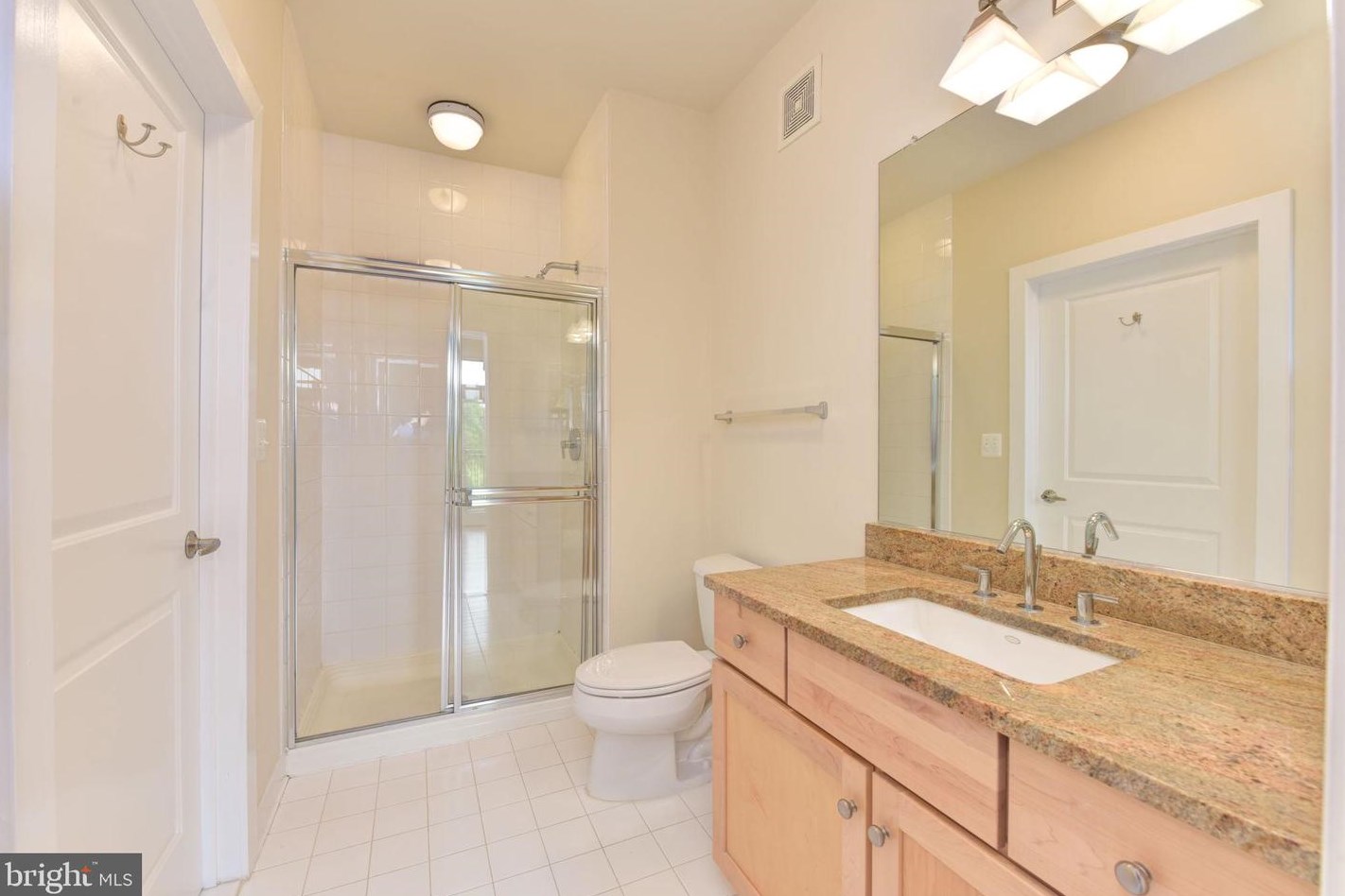 2200 Westmoreland St, Arlington VA  22213-1016 exterior