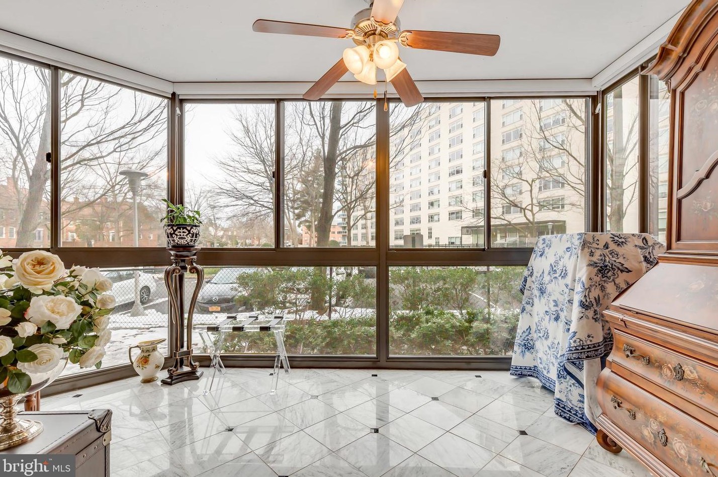 1001 N Randolph St #105, Arlington, VA 22201