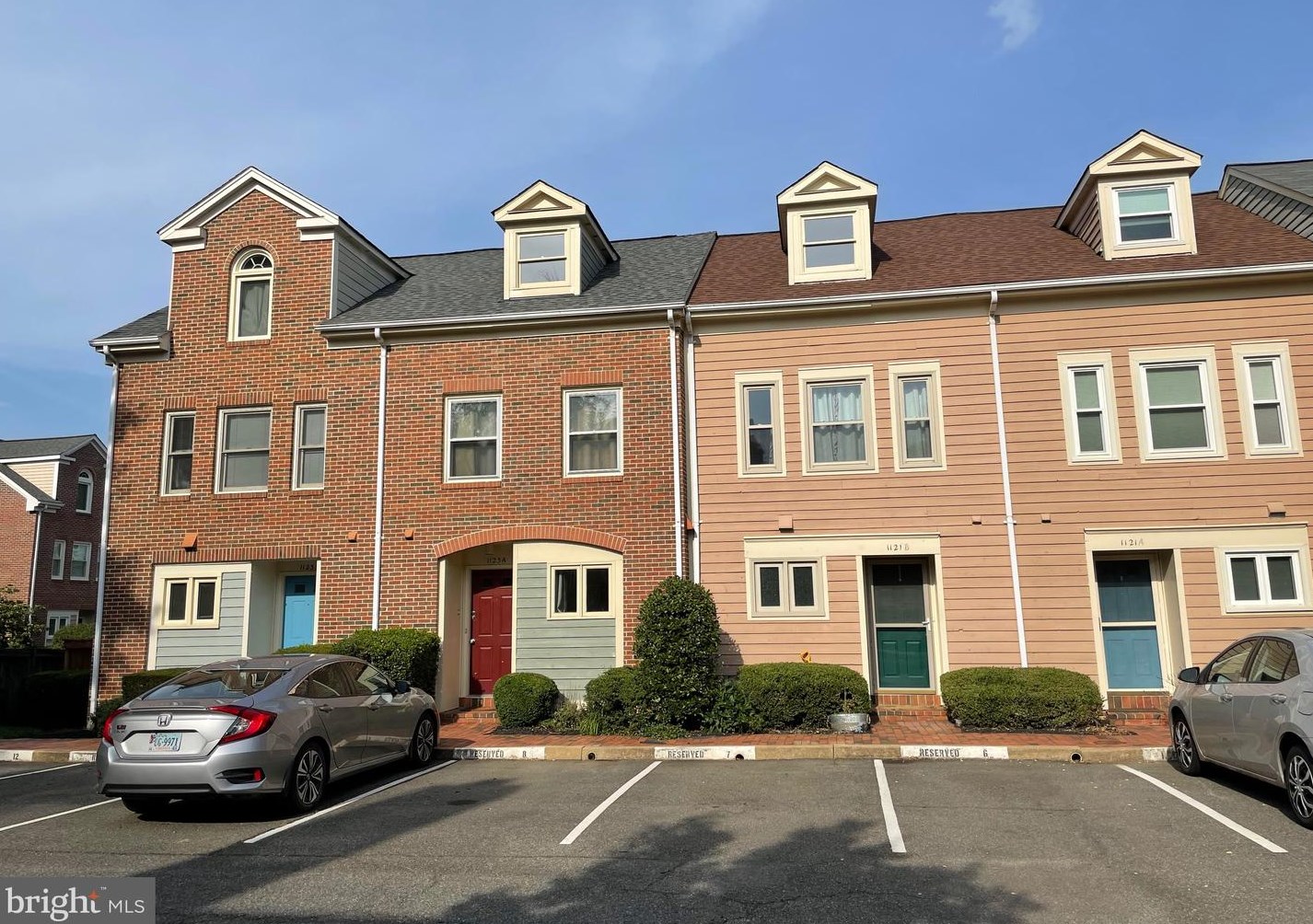 1123 N Stuart St, Arlington, VA 22201