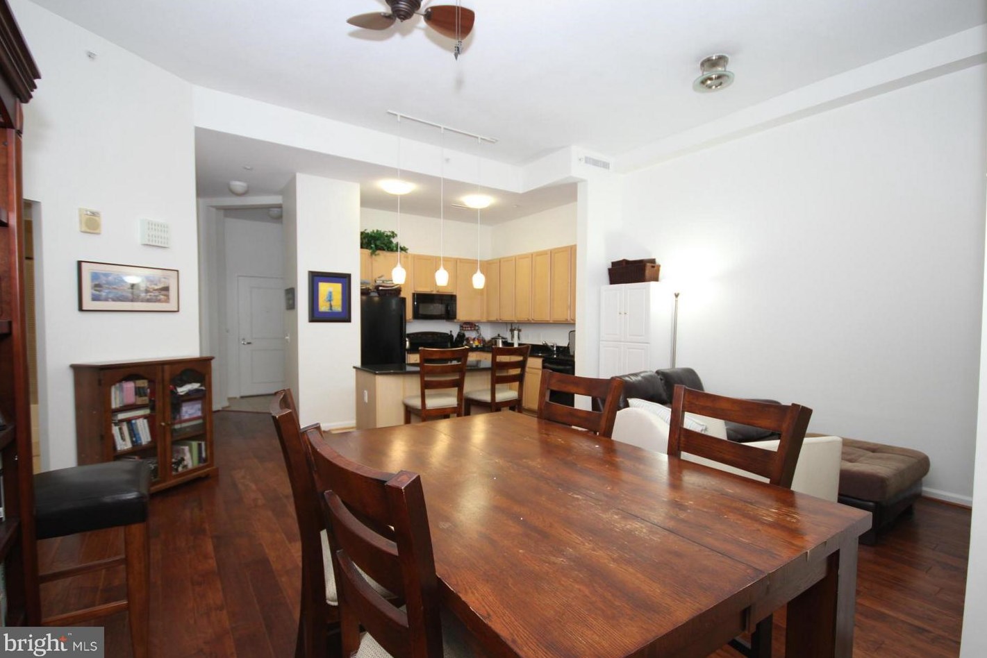 2720 S Arlington Mill Dr #410, Arlington, VA 22206
