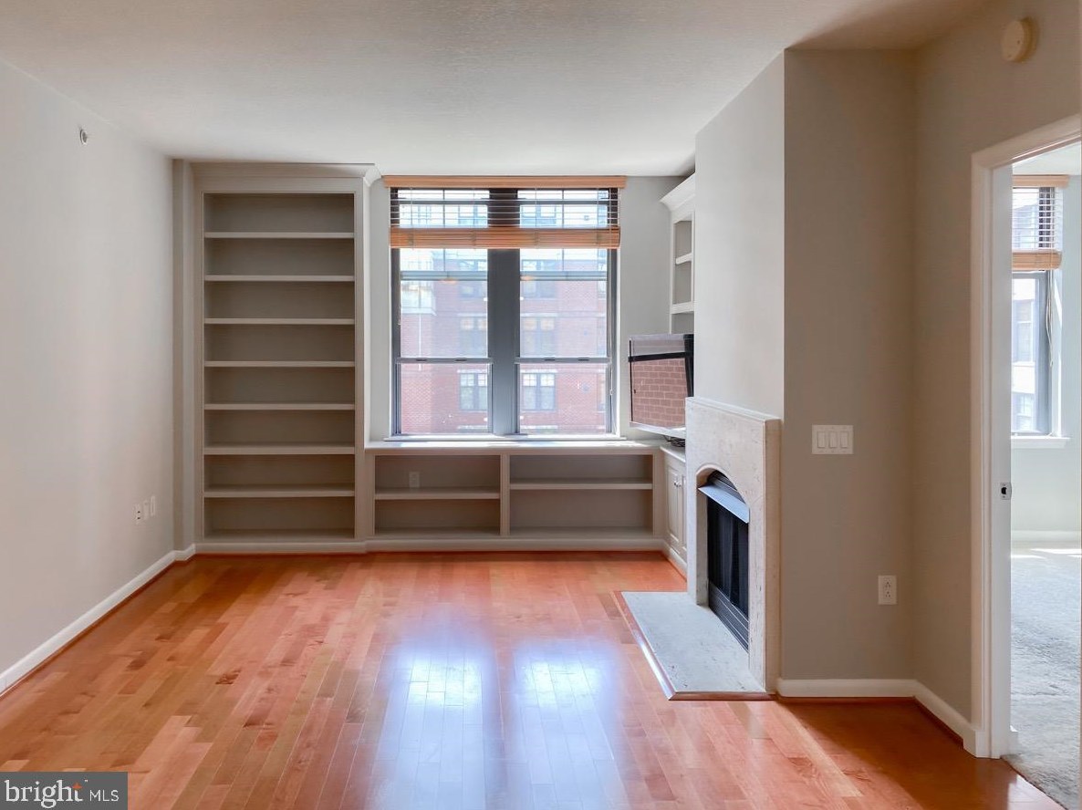 1021 N Garfield St #511, Arlington, VA 22201