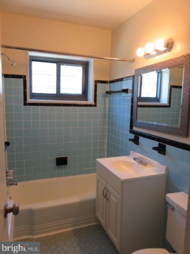 1200 S Arlington Ridge Rd #717, Arlington, VA 22202
