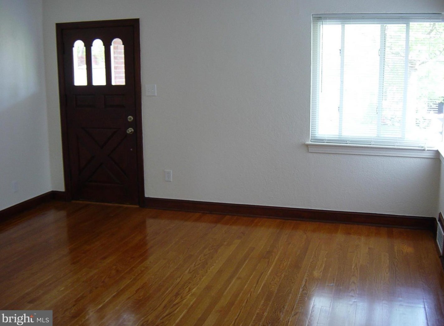 1220 N Taylor St, Arlington, VA 22201