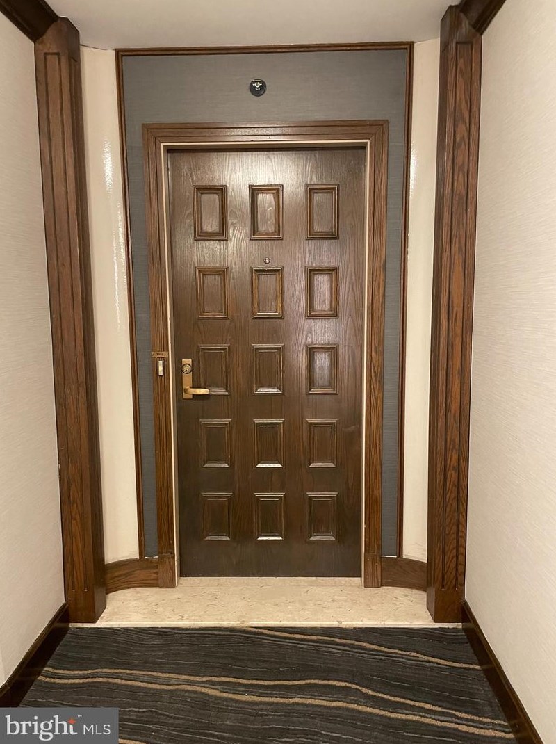 1300 Crystal Dr #706s, Arlington, VA