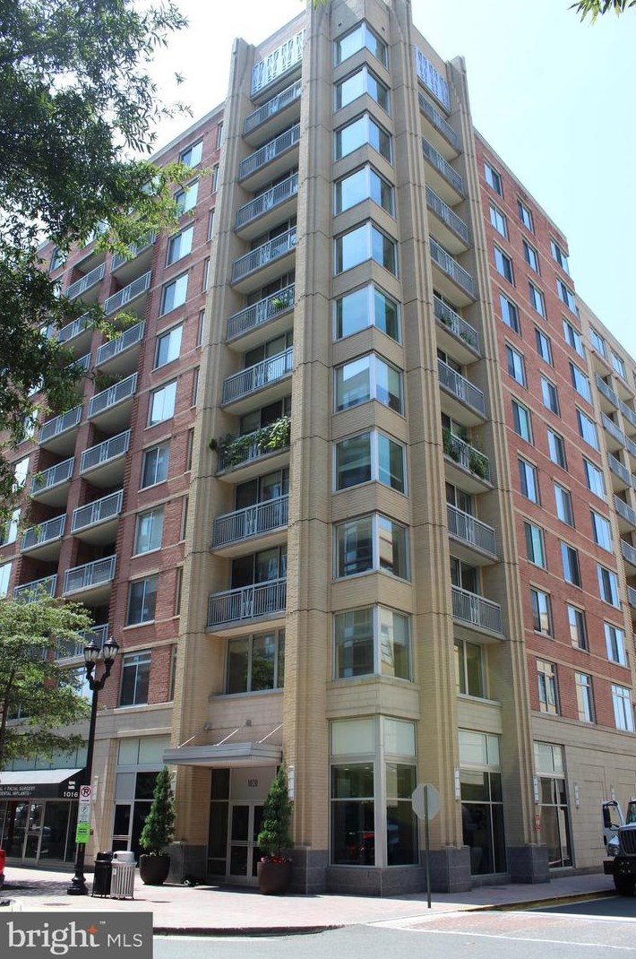 1020 N Highland St #720, Arlington, VA 22201