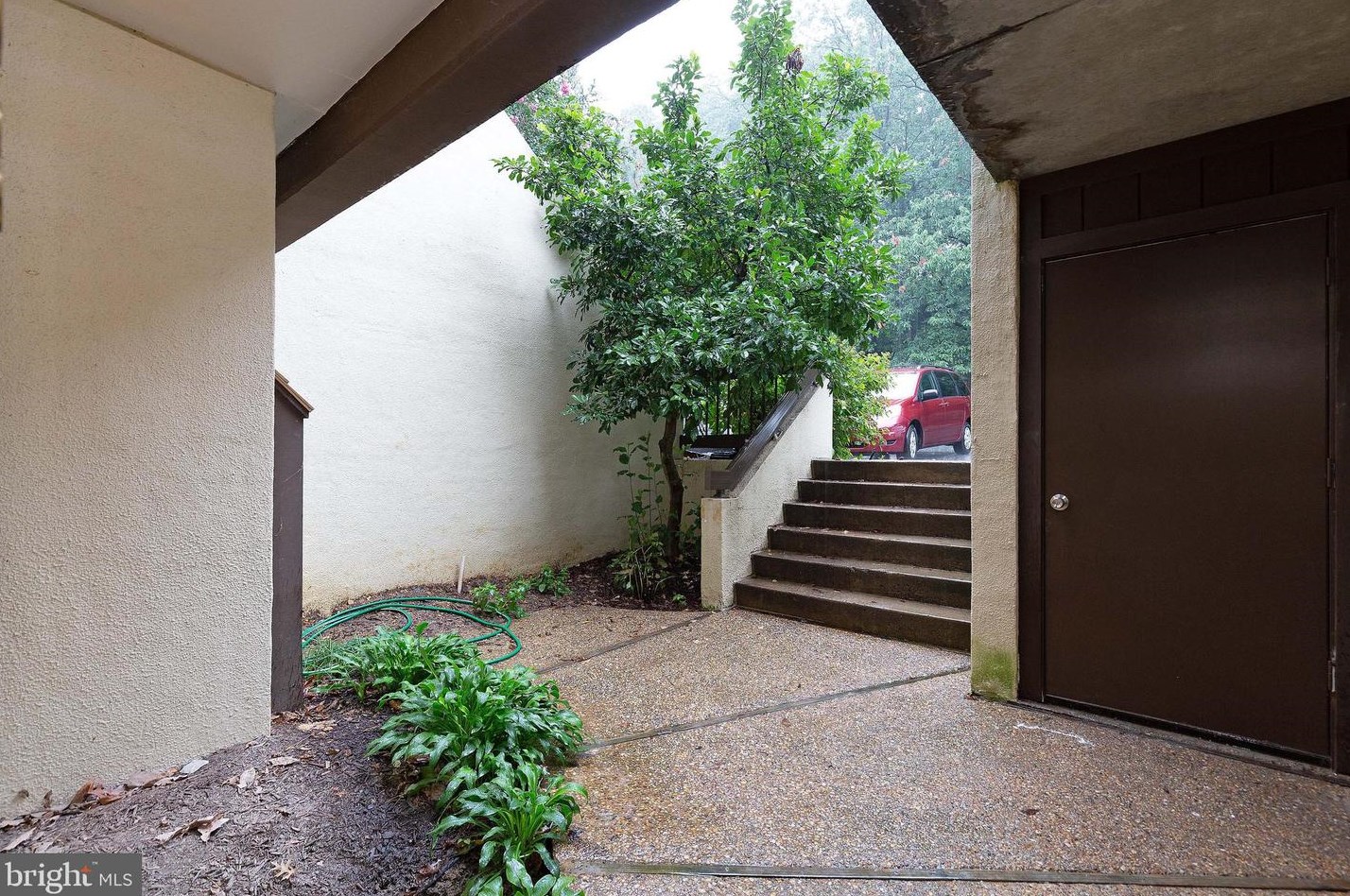 2308 S Quincy St #1, Arlington, VA