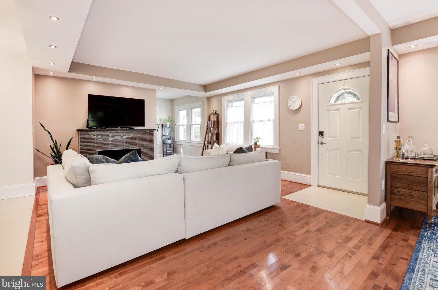 713 Glebe Rd, Arlington, VA 22203-2118