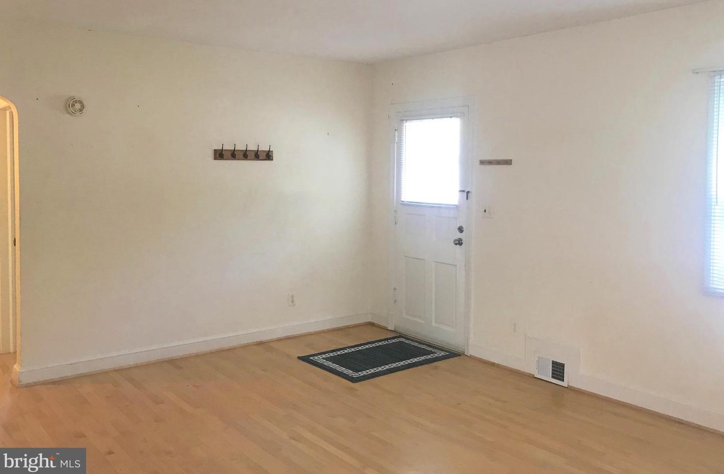 1404 Roosevelt St, Arlington VA  22205-1879 exterior