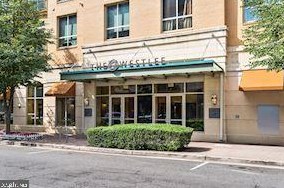 2200 N Westmoreland St #209, Arlington, VA 22213