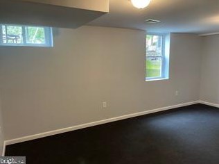 1517 N Rhodes St, Arlington, VA 22209