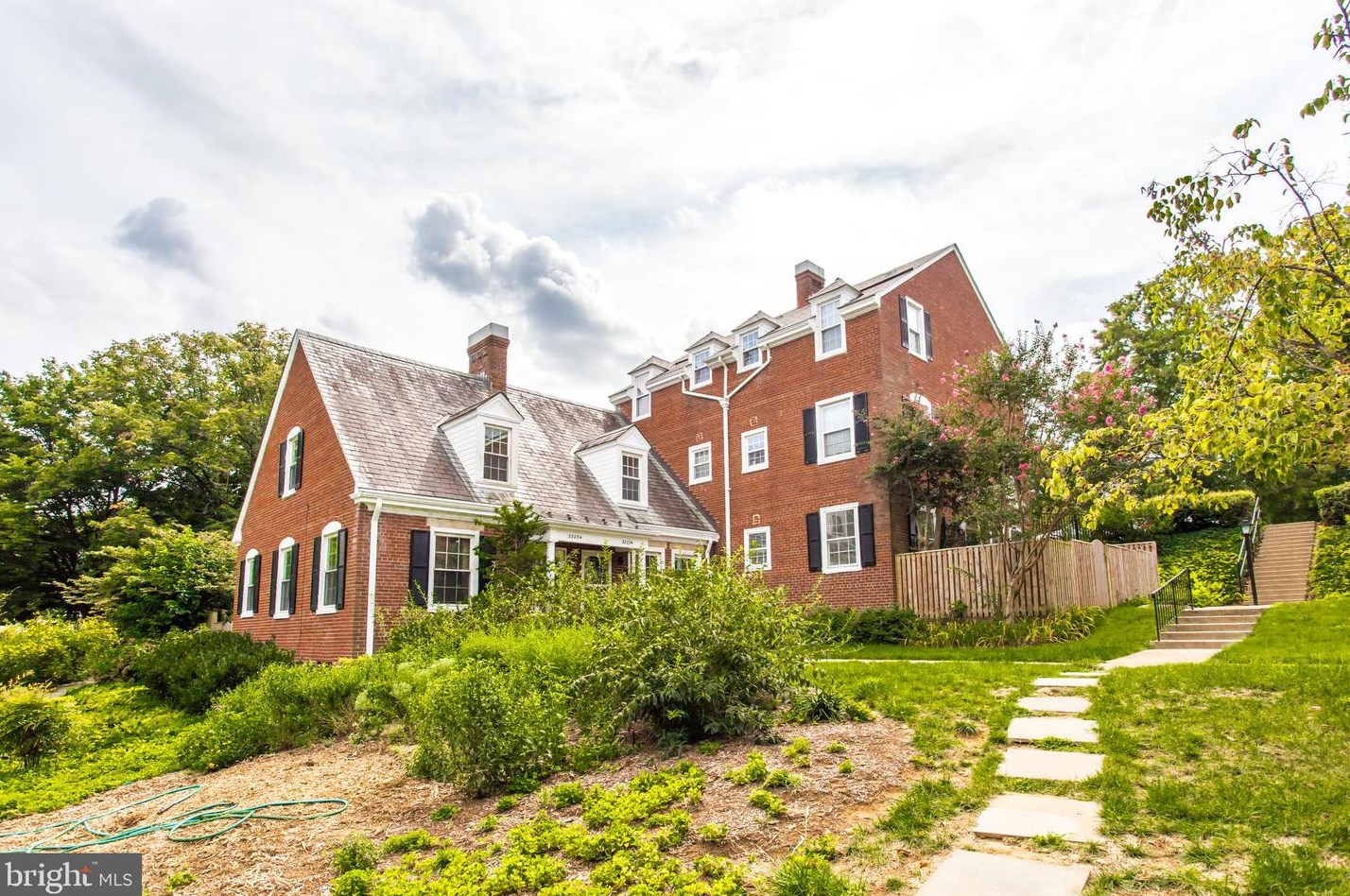 3323 S Wakefield St #b, Arlington, VA