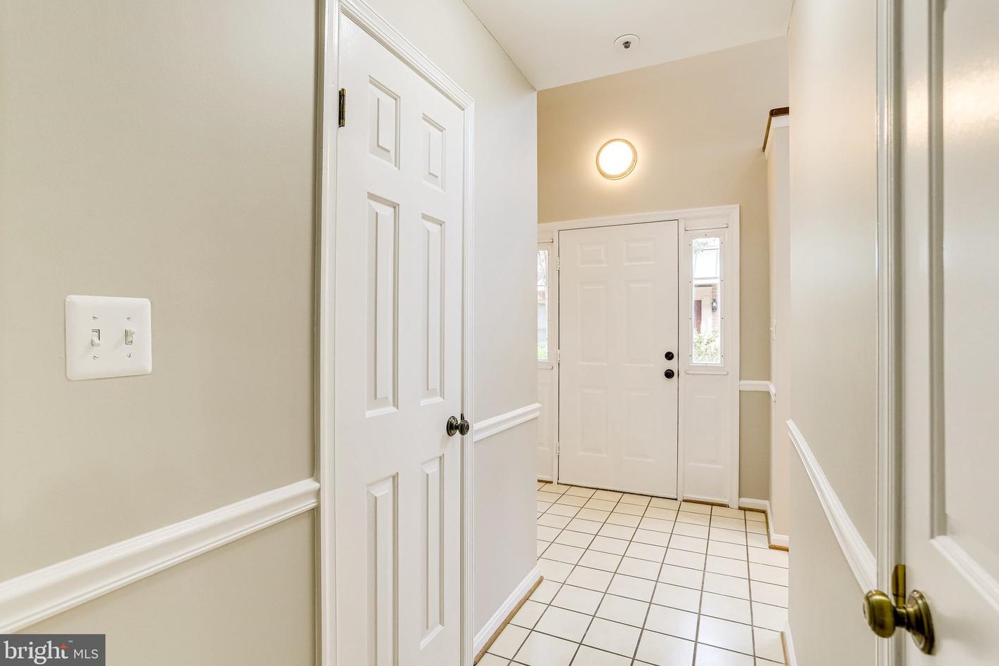 647 Tazewell St, Arlington, VA 22203-2000