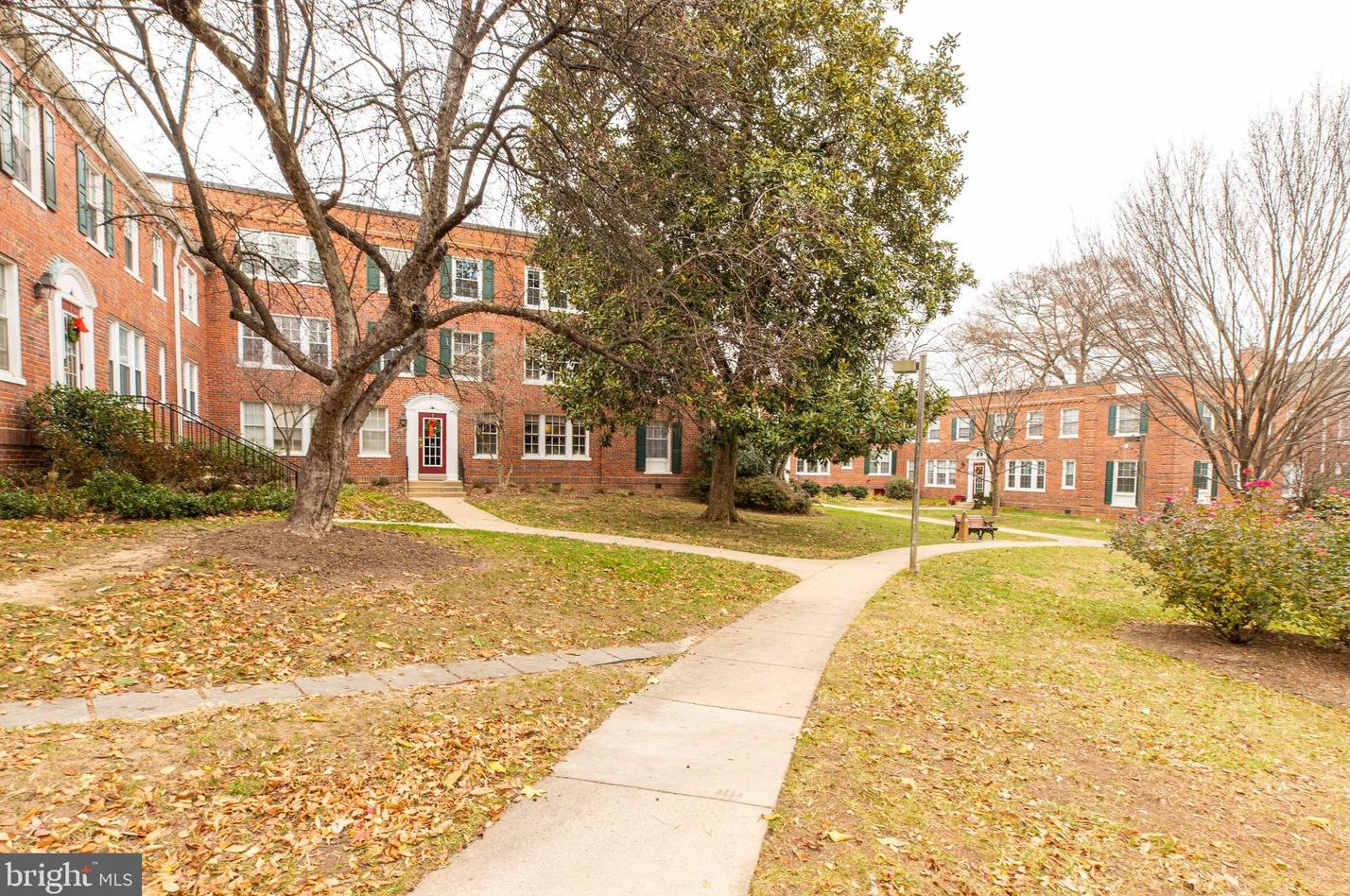 1813 Key Blvd #10537, Arlington, VA 22201