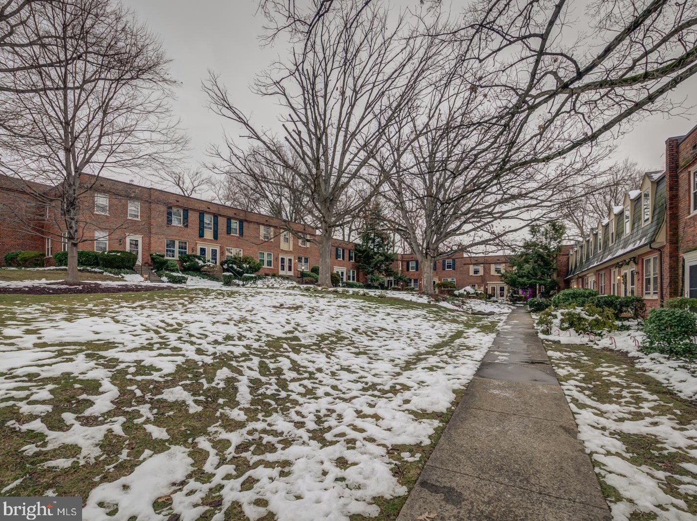 1303 Barton St, Arlington, VA 22201-2708