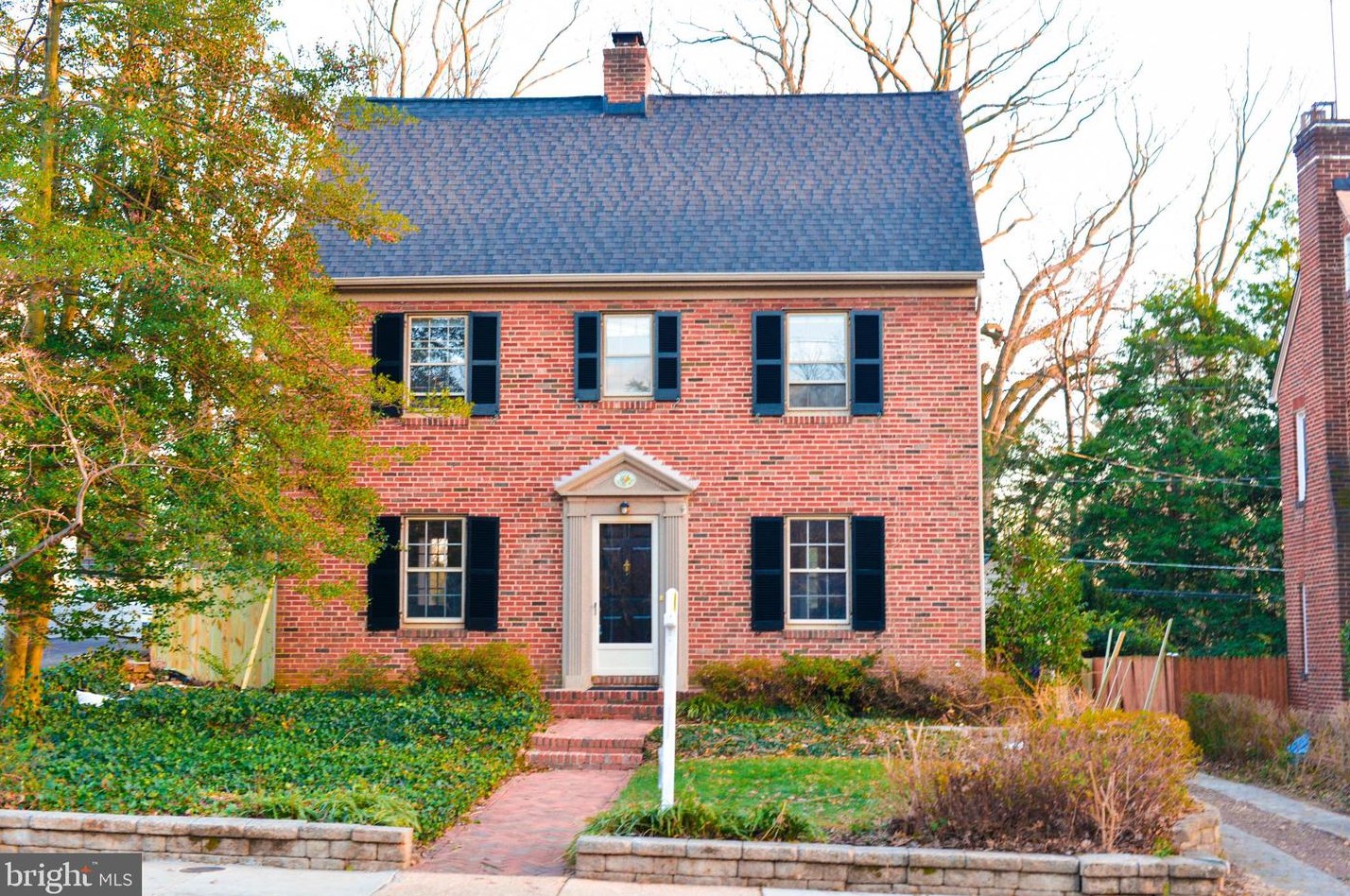 3724 Pershing Dr, Arlington, VA 22203-3519