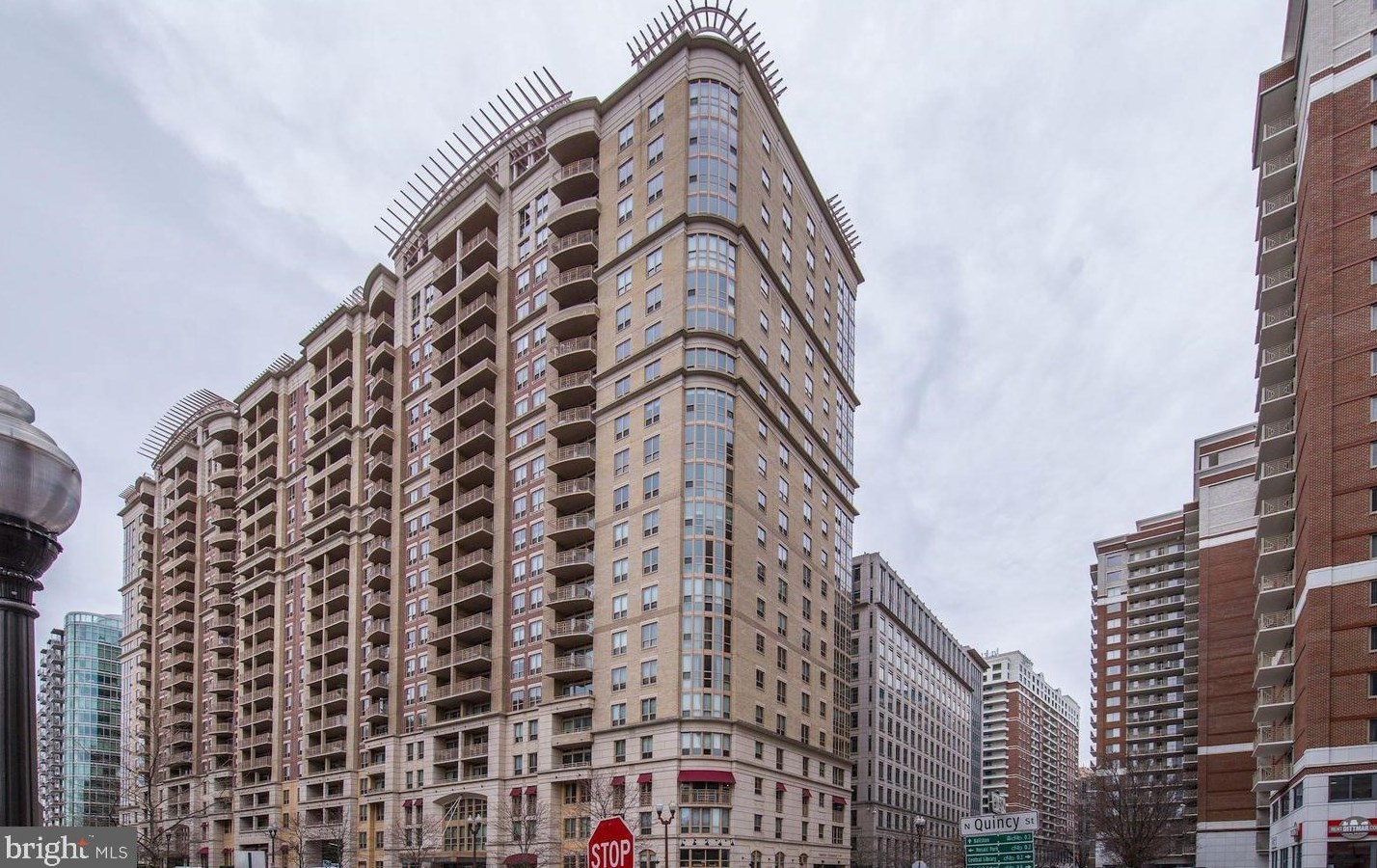 888 N Quincy St #2007, Arlington, VA 22203