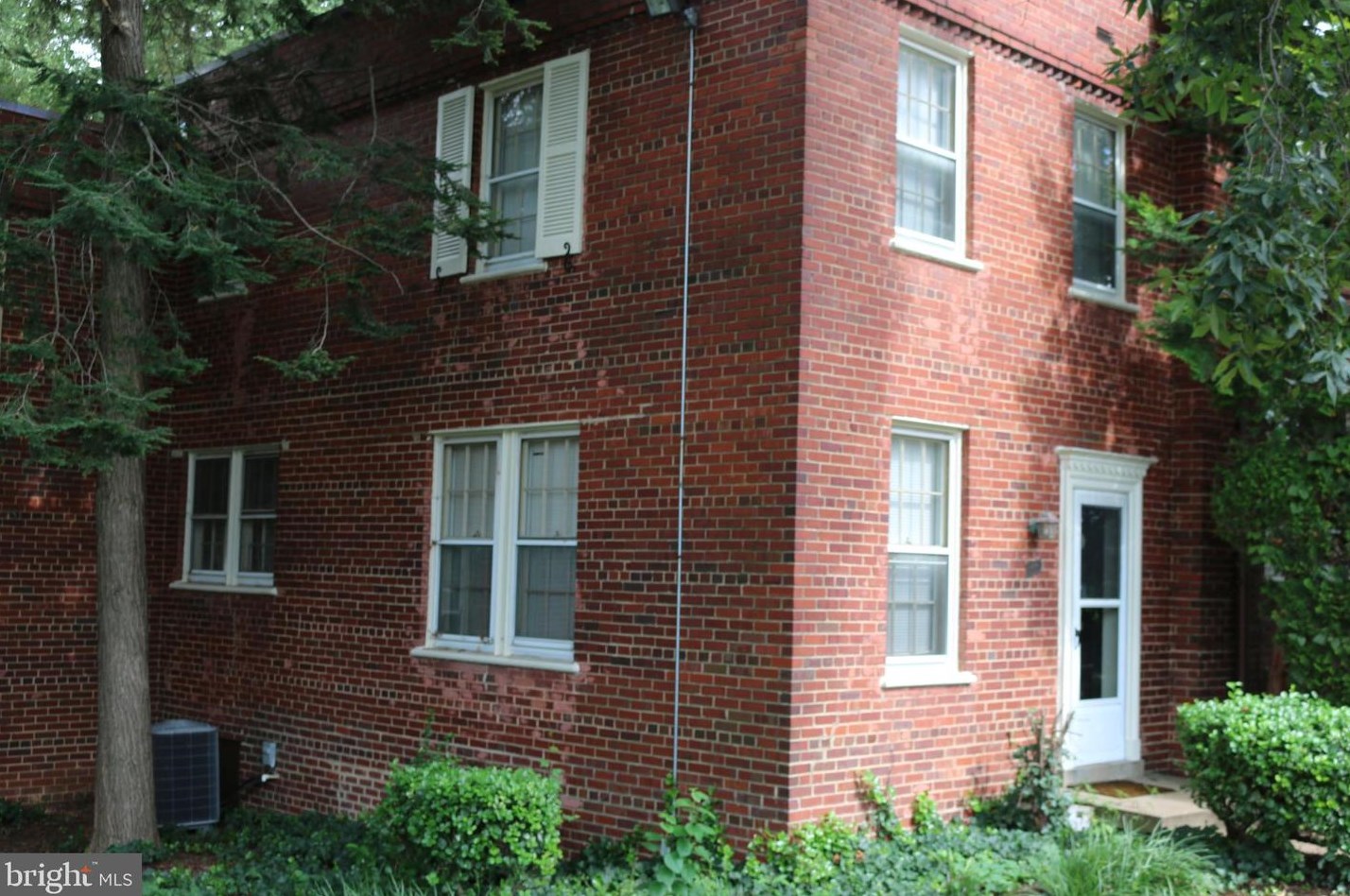 1201 S Barton St #161, Arlington, VA 22204