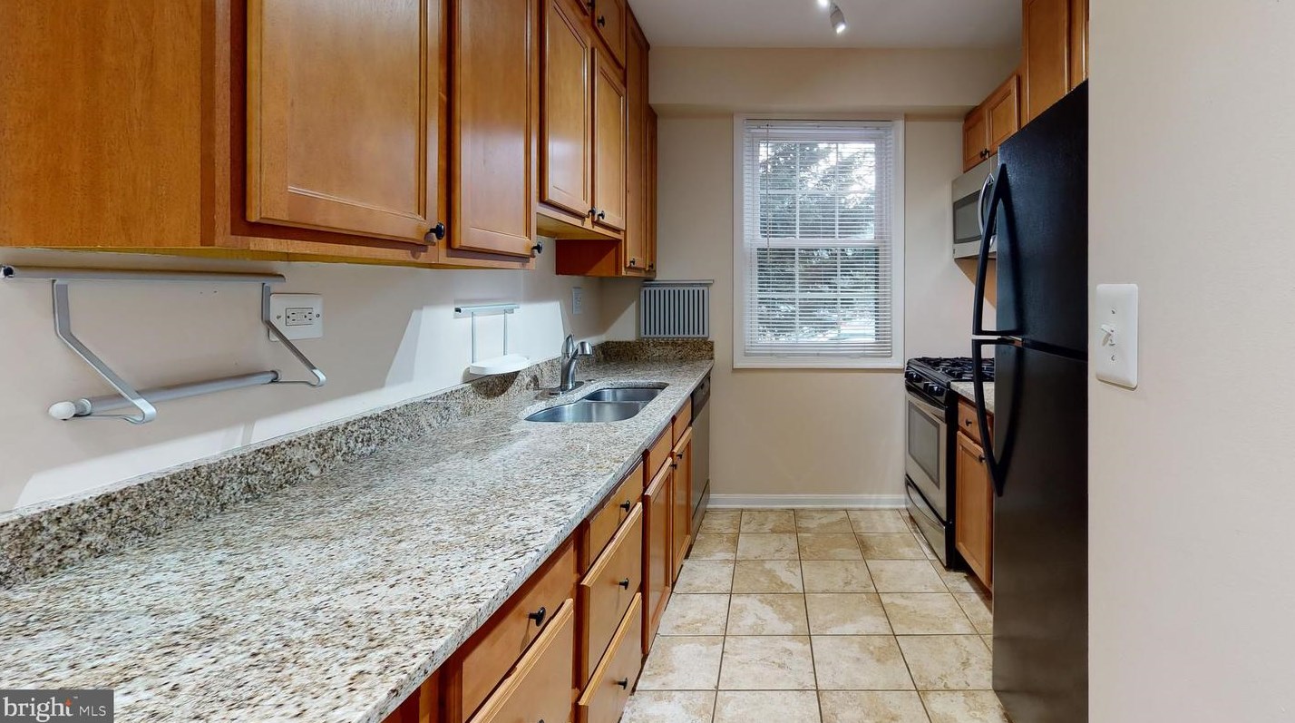 4402 N Pershing Dr #1, Arlington, VA 22203
