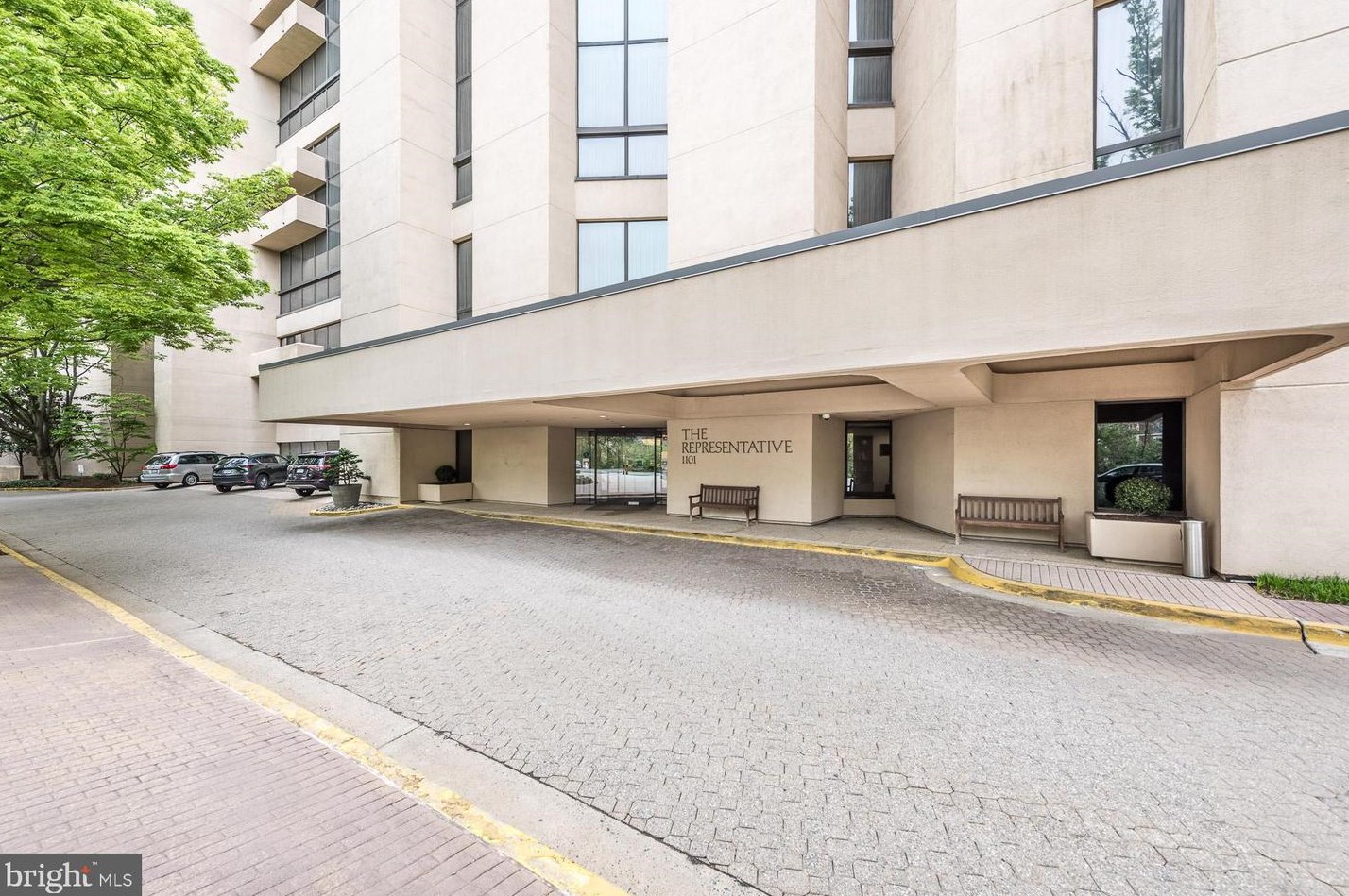 1101 S Arlington Ridge Rd #707, Arlington, VA 22202