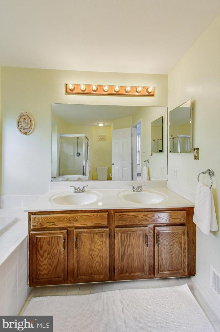 1900 Daniel St, Arlington VA 22201-4110 exterior