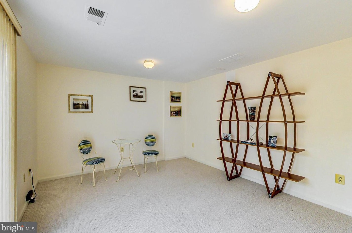 1900 Daniel St, Arlington VA 22201-4110 exterior