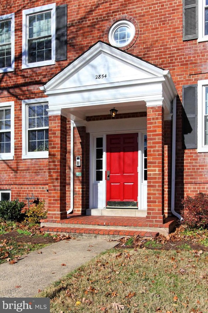 2854 S Buchanan St #c2, Arlington, VA 22206