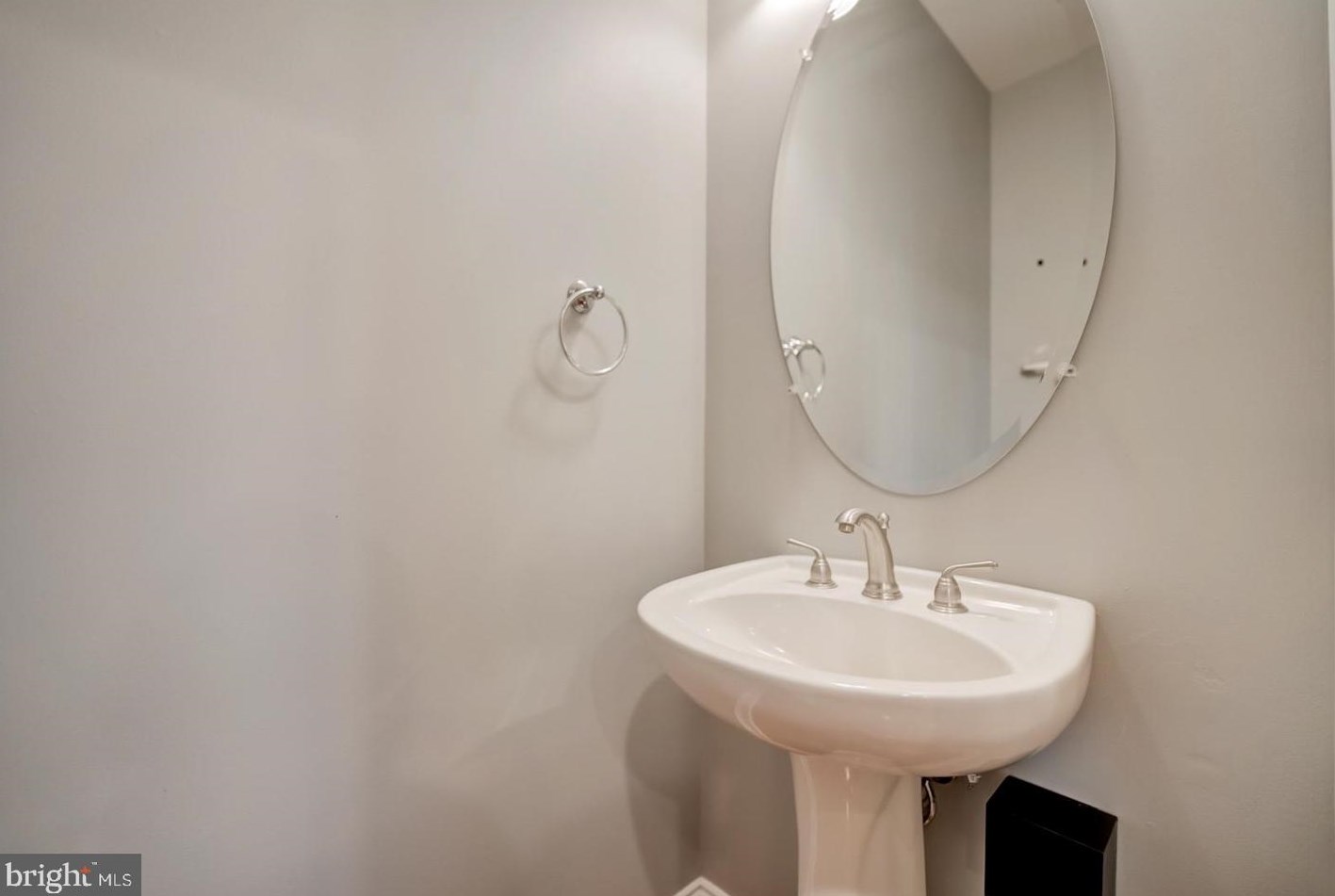 433 George Mason Dr, Arlington VA  22204-1509 exterior