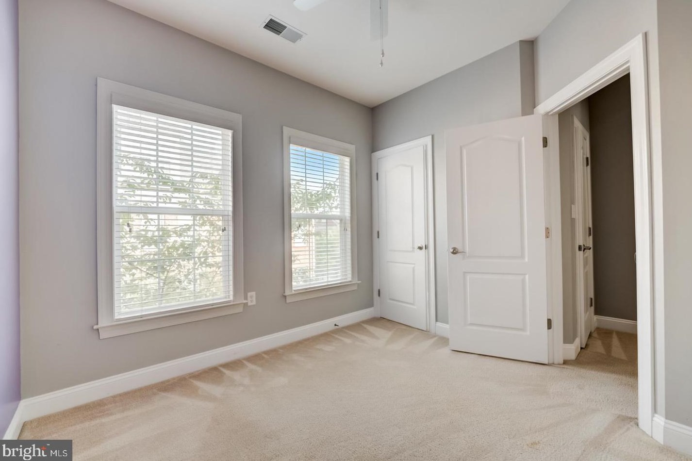 433 George Mason Dr, Arlington VA  22204-1509 exterior