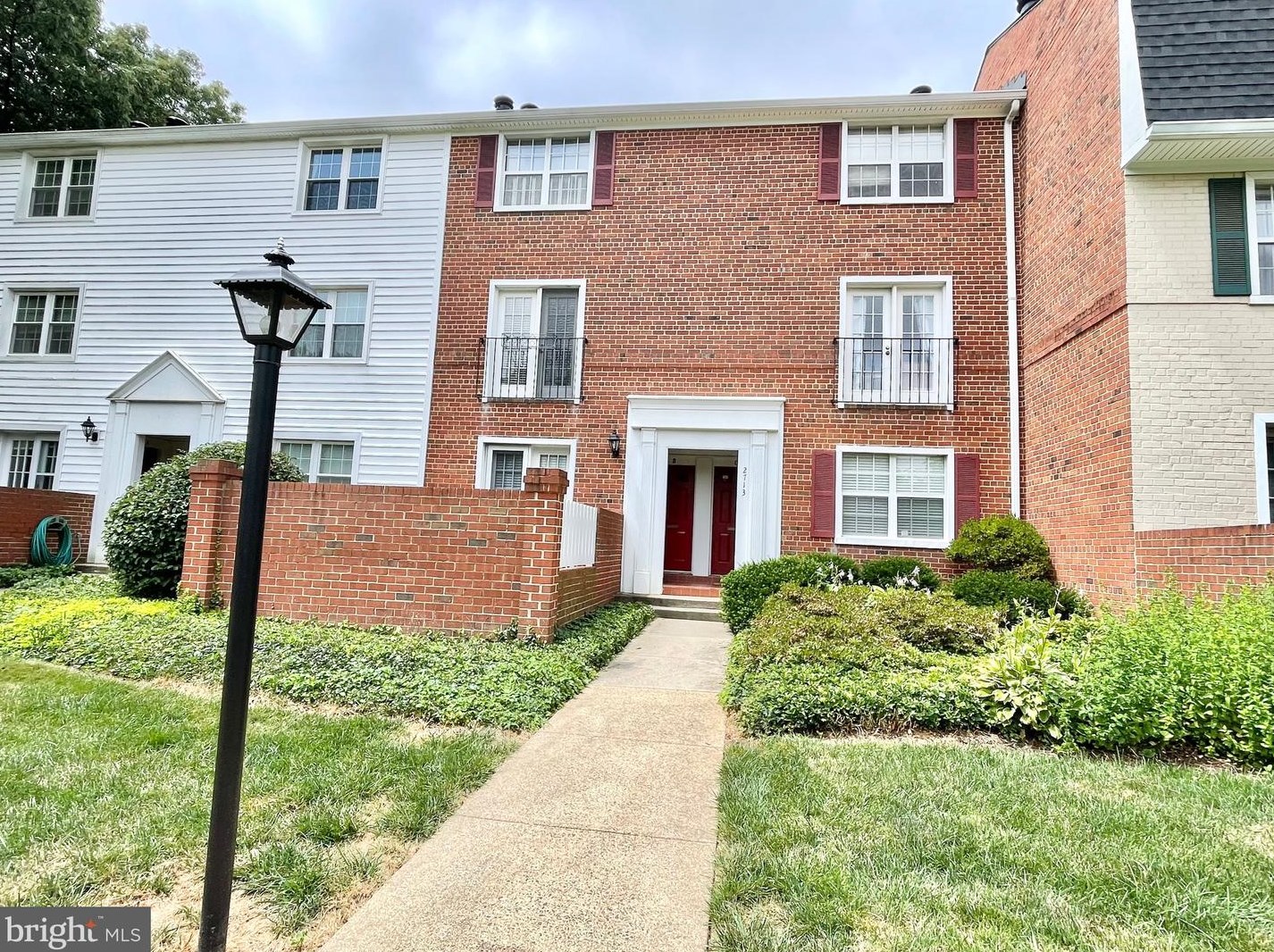 2713 S Walter Reed Dr #b, Arlington, VA