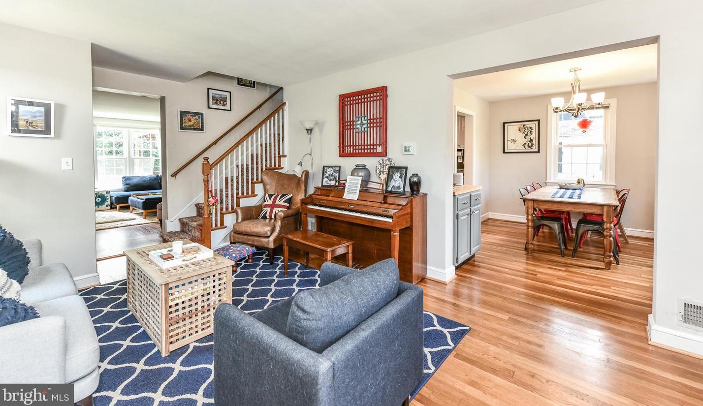 5220 N Carlin Springs Rd, Arlington, VA 22203