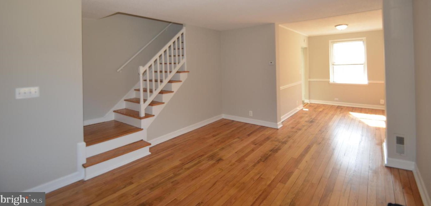 3622 Taylor St, Arlington, VA 22206-1814