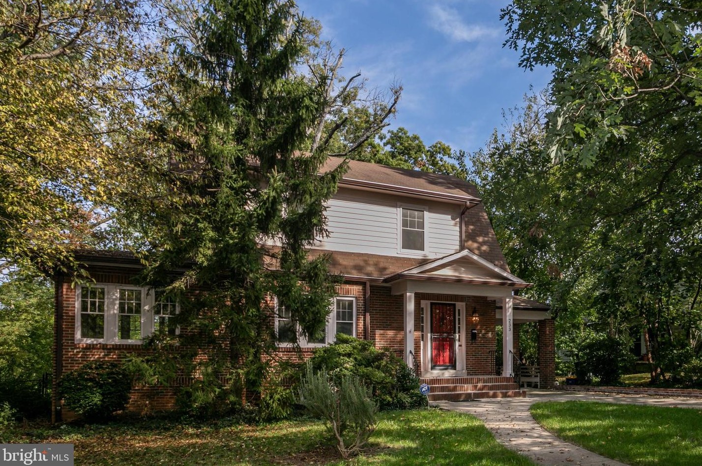 233 N Garfield St, Arlington, VA 22201
