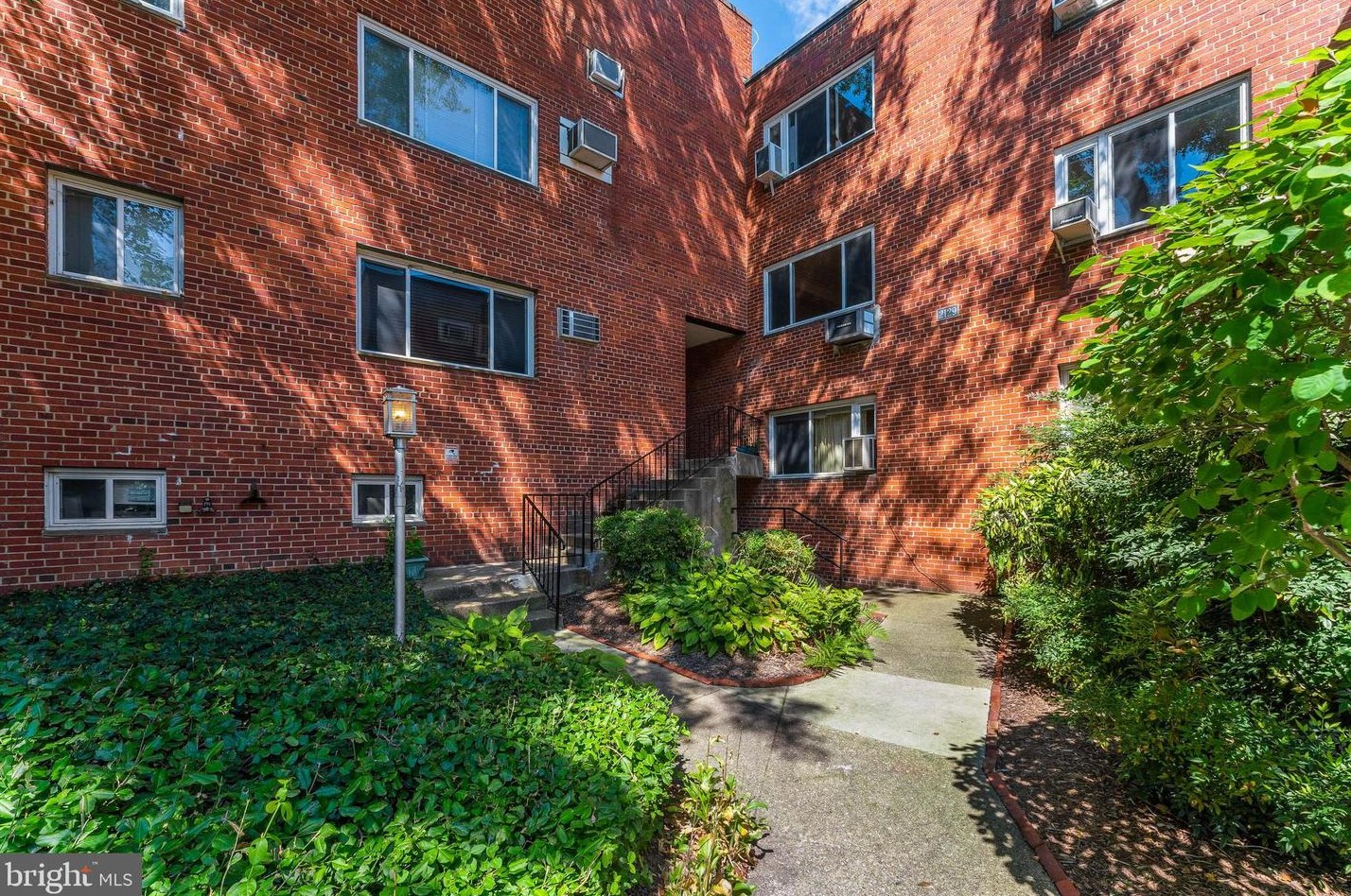 2129 19th St N #5, Arlington, VA 22201